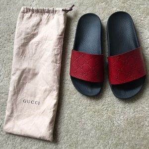 GUCCI GG Supreme Red Sandal Slides (authentic)